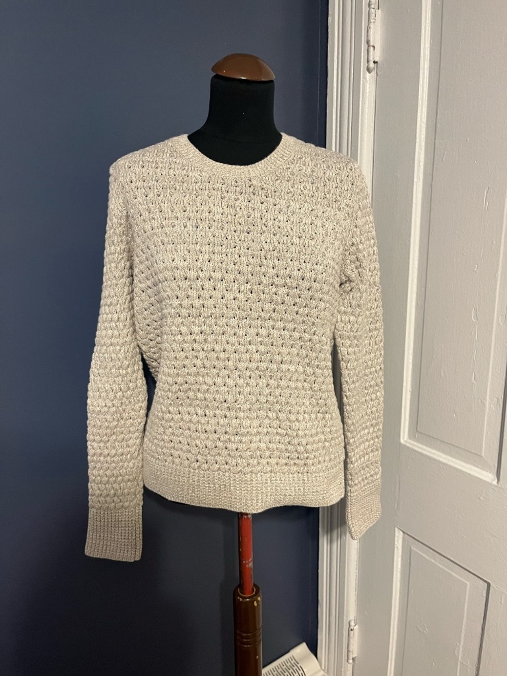 Victoria’s Secret Open Weave Pullover Sweater Cream Size Medium